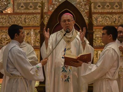 Edmundo Valenzuela comunica su renuncia como obispo