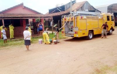 Oleros con escasez de arcilla y perjudicados por falta de agua - Economía - ABC Color