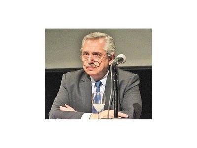Papa aplaza cita por plan abortista de Fernández