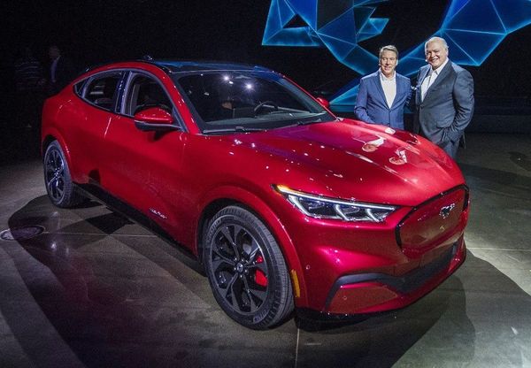Ford lanza un Mustang eléctrico