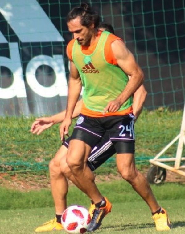 Roque llega óptimo al clásico