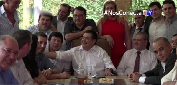 Políticos fieles a Cartes brindaron su apoyo a domicilio | Noticias Paraguay