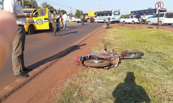 Accidente deja un motociclista herido