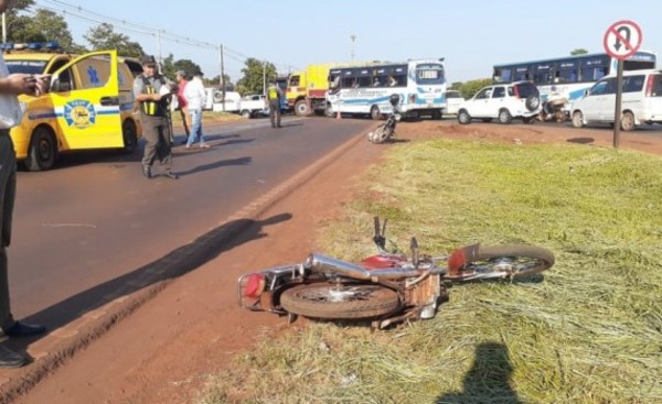 Motociclista queda herido luego de accidente