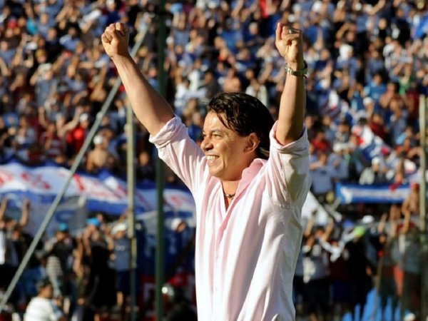 Así nació hace ocho años en Montevideo el entrenador Marcelo Gallardo