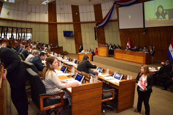 Abdistas y efrainistas consiguieron que tope fiscal aumente al 3 % - ADN Paraguayo