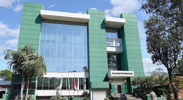 Sector cooperativo destaca crecimiento a pesar de la recesión económica - .::RADIO NACIONAL::.
