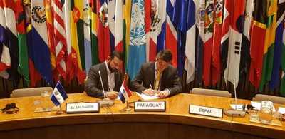 Firman convenio para intercambio y capacitación en materia de estadísticas | .::Agencia IP::.