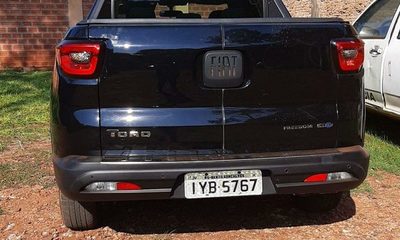 Abandonan camioneta hurtada en Brasil