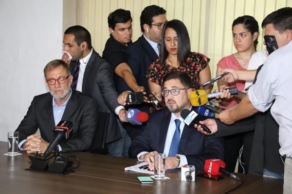 Cartes - Messer: Acusación de la justicia brasileña se basa en conjeturas y no existen documentos concretos - ADN Paraguayo