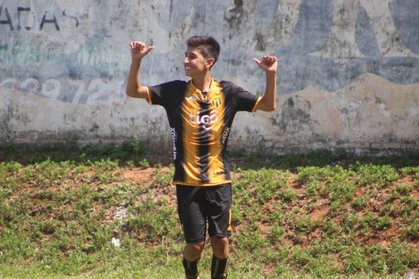 El hermano de Nelson Haedo Valdez tuvo su estreno goleador