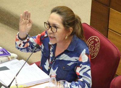 “Es una fábula” y no acompañaría jamás el desafuero, dice senadora