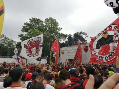 Flamengo viaja a Lima animado por miles de hinchas - Fútbol - ABC Color