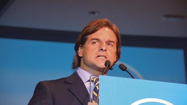 Todas las encuestas dan como favorito a Lacalle en Uruguay