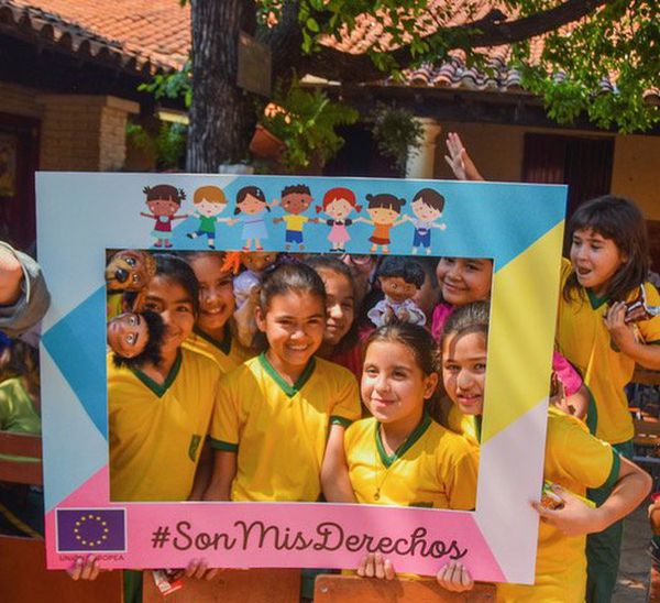 Títeres enseñaron a niños sobre sus derechos en Guarambaré