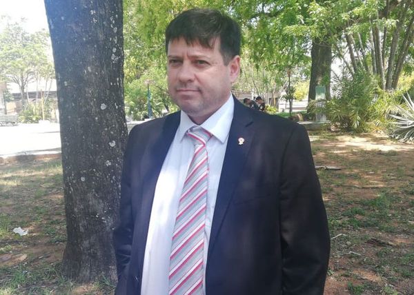 Yacyretá destituye a ex secretario de Villamayor