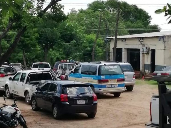Menor al mando de transporte escolar ocasionó accidente