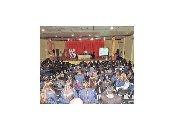 Itapúa incluiría cooperativismo como materia en los colegios