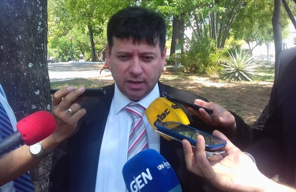 Yacyretá destituye a José Bogado, ex secretario de Villamayor