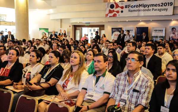 En foro buscan desarrollar la competitividad y formalización de las mipymes a nivel país | .::Agencia IP::.