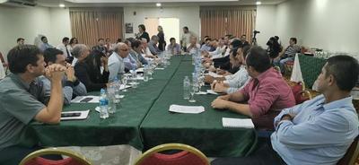 Sojeros piden más seguridad en el campo durante reunión con ministro