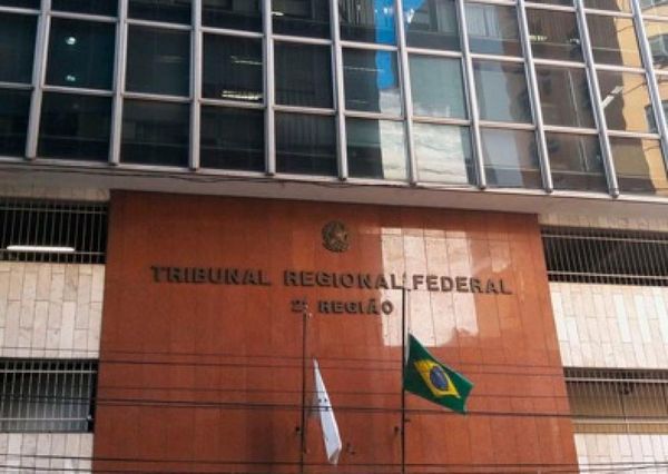 Abogados califican de desproporcionada, ilegal e incongruente la orden de prisión para Cartes