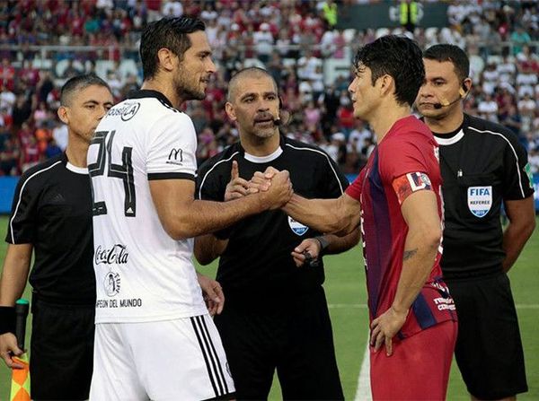 Las indumentarias para el superclásico - Fútbol - ABC Color