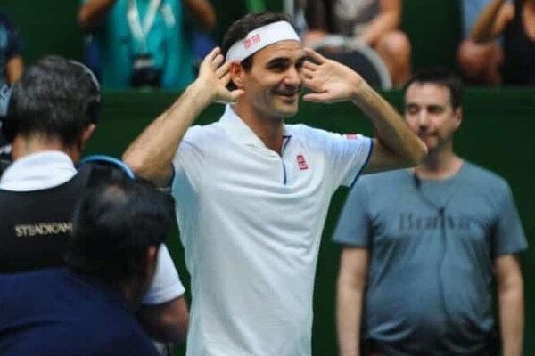 ¡Crack! A Federer le pidieron una foto en pleno partido y esta fue su reacción