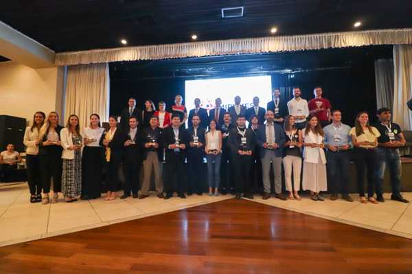 MIC reconoció y destacó trabajo de 20 micro, pequeñas y medianas empresas del país | .::Agencia IP::.