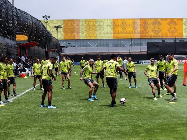 Flamengo arma una "jaula" para preparar final bajo absoluto secreto