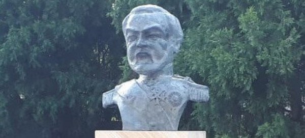 Busto de Mariscal Francisco Solano López fue colocado en plaza de Sidney