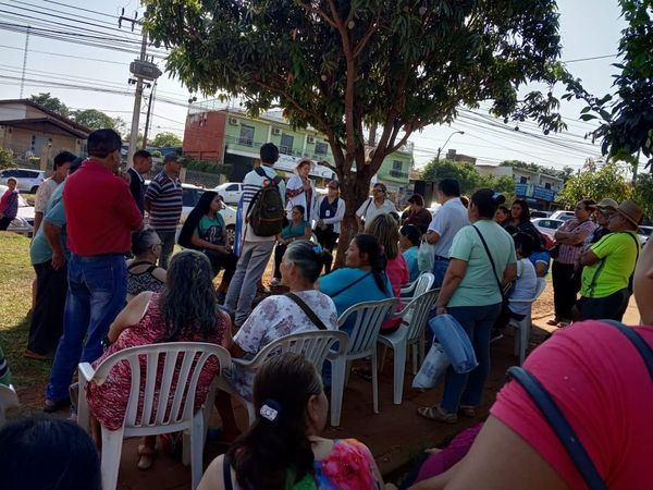 Piden que la salud ya no se sostenga en la mendicidad en Hospital de CDE