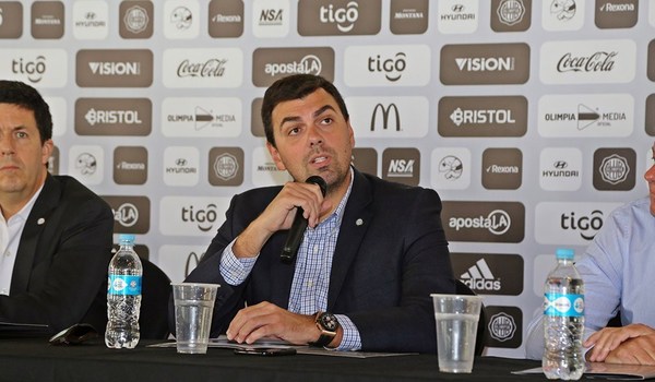 Tribunal de la APF cita a Trovato por su presunto vínculo con una casa de apuestas deportivas - ADN Paraguayo
