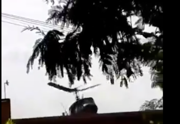 HOY / PJC: helicóptero de la Senad cae por una fábrica y se incendia por completo