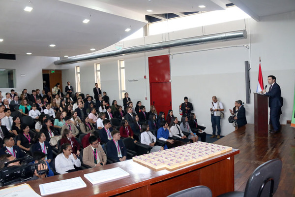 Premian a jóvenes que participaron del Milset Expo-Sciences International » Ñanduti