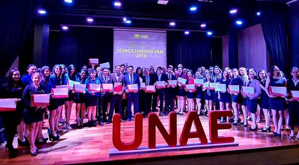 LA UNAE OFRECE TÍTULOS INTERMEDIOS QUE FAVORECEN A LA EMPLEABILIDAD