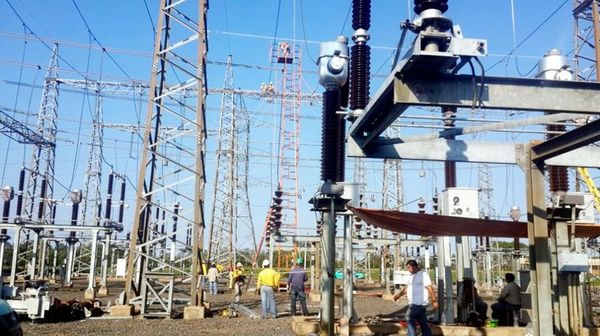 Unos 20.000 esteños quedaron sin energía por una hora - Nacionales - ABC Color