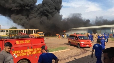 HOY / Controlaron incendio en Pedro Juan Caballero