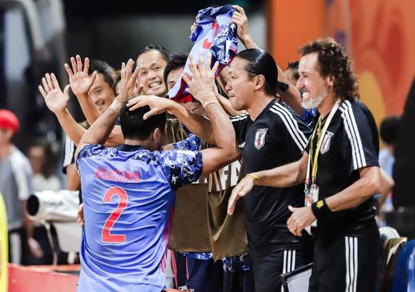4-5. Japón agua la fiesta paraguaya con un gol sobre la bocina - .::RADIO NACIONAL::.