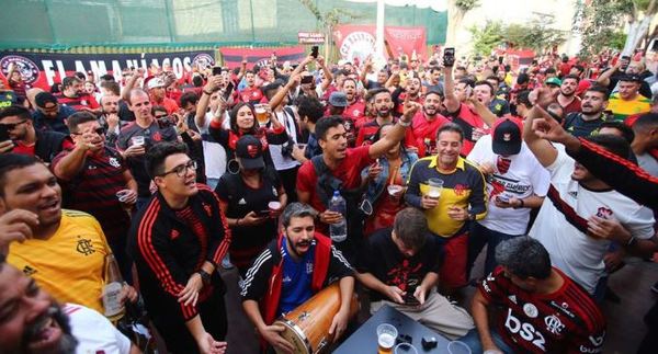 Hinchas de Flamengo y River copan Lima para final de Libertadores | .::Agencia IP::.