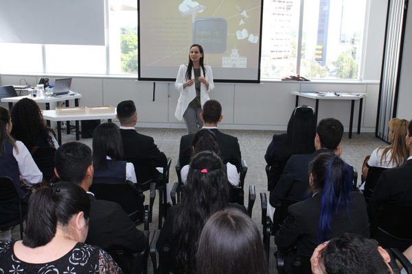 Culmina programa de educación financiera