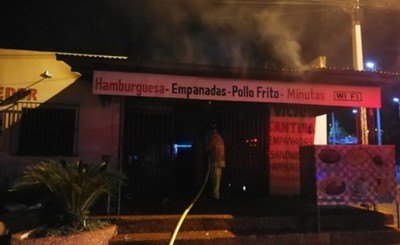 Comedor consumido por un incendio
