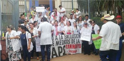 Médicos de APS reclaman pago de compensación salarial
