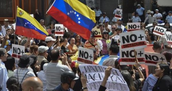 Colombia: las marchas contra Iván Duque se saldaron con tres muertos | .::Agencia IP::.