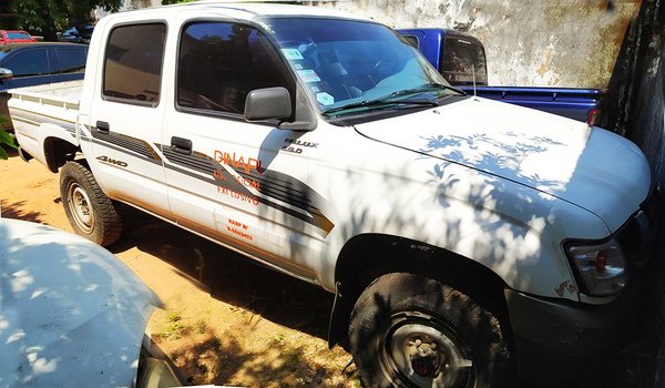 Subastarán camionetas en Dinapi | Noticias Paraguay