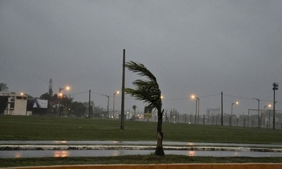 Emiten alerta por tormentas para ocho departamentos