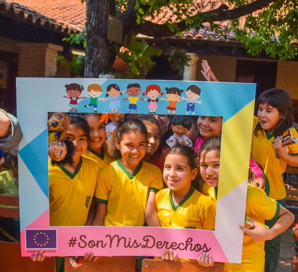 Con títeres promueven los derechos de los niños y niñas en escuelas de Central