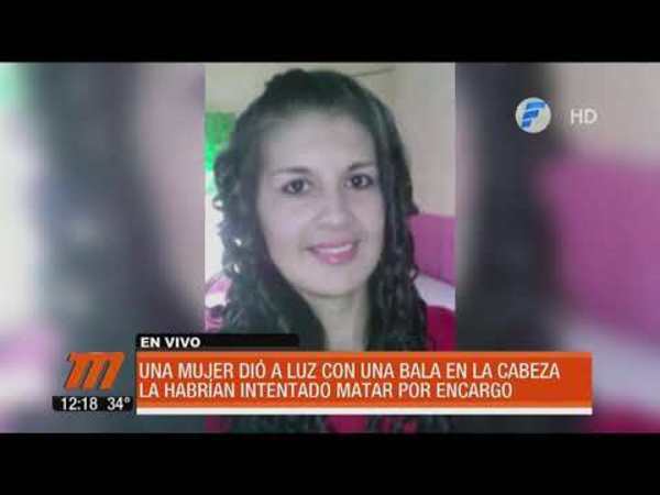 Dio a luz con una bala en la cabeza