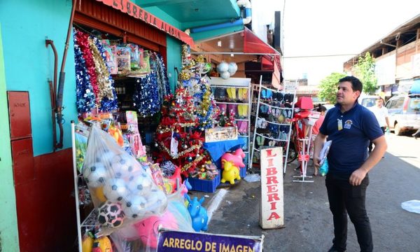 Preparan feria de descuentos en mercado de CDE para fiestas de fin de año