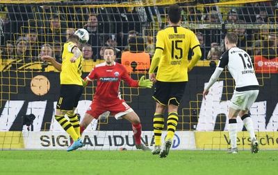Dortmund remonta tres goles al colista Paderborn - Fútbol - ABC Color